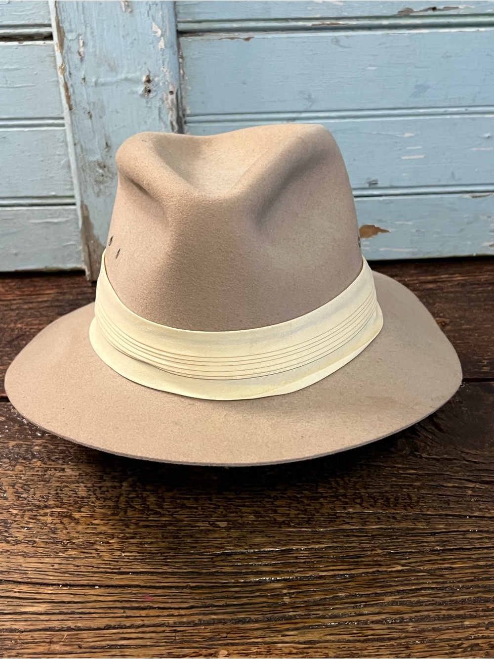 Eddy Bros. Classic Men's Taupe Felt Fedora with Cream Band